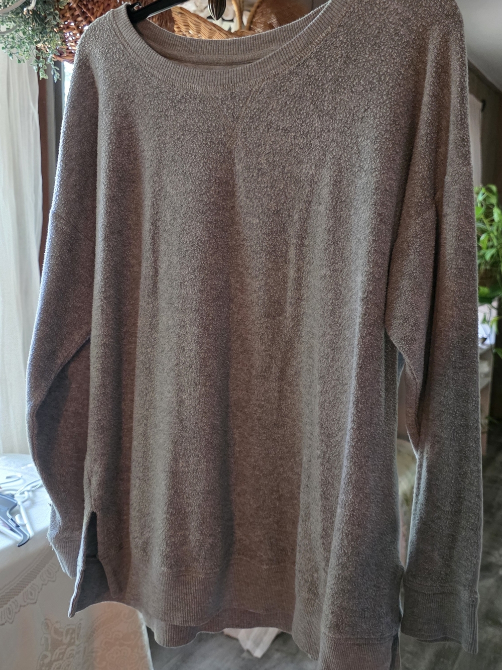 new directions Gray Crewneck Sweatshirt